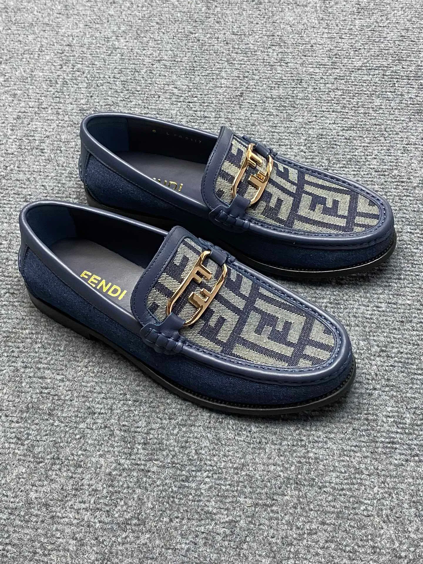 Men's Men's Shoes Men's Men's Shoes 💰900FENDI Fendi Men's Breathable and Comfortable Leather Shoes. Original development. The leather outsole is made of leather. Counters copy one to one. Imported counter cowhide. Imported water dyes cattle. 38 to 44. (45.46. can be ordered. 47.